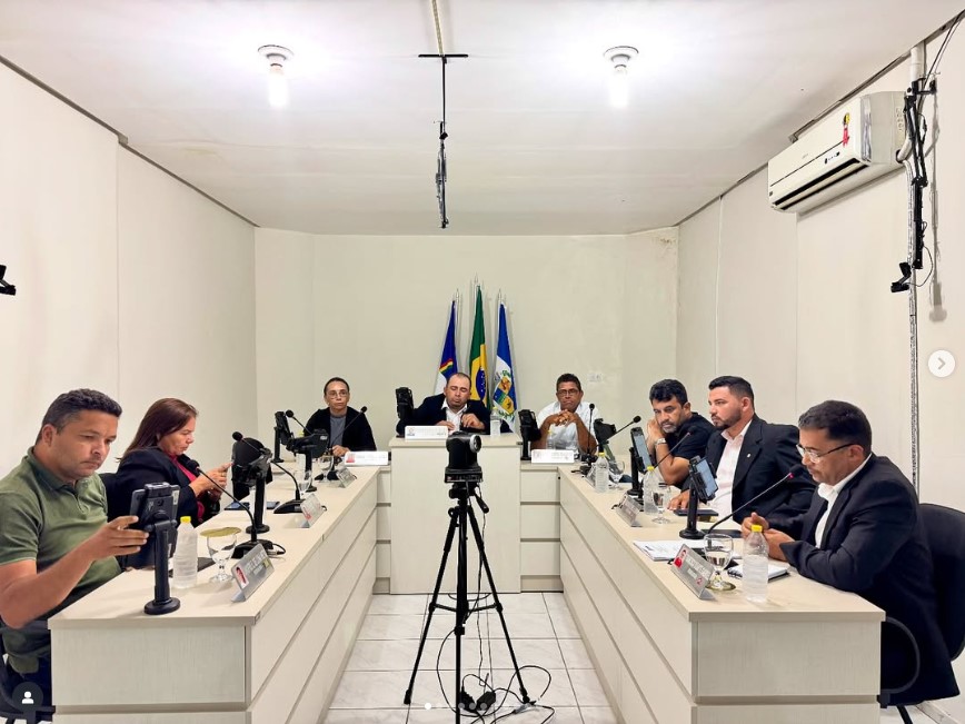 VII Sessão Extraordinária da Câmara Municipal de Granito, com discussões voltadas ao interesse público e ao progresso da nossa cidade.